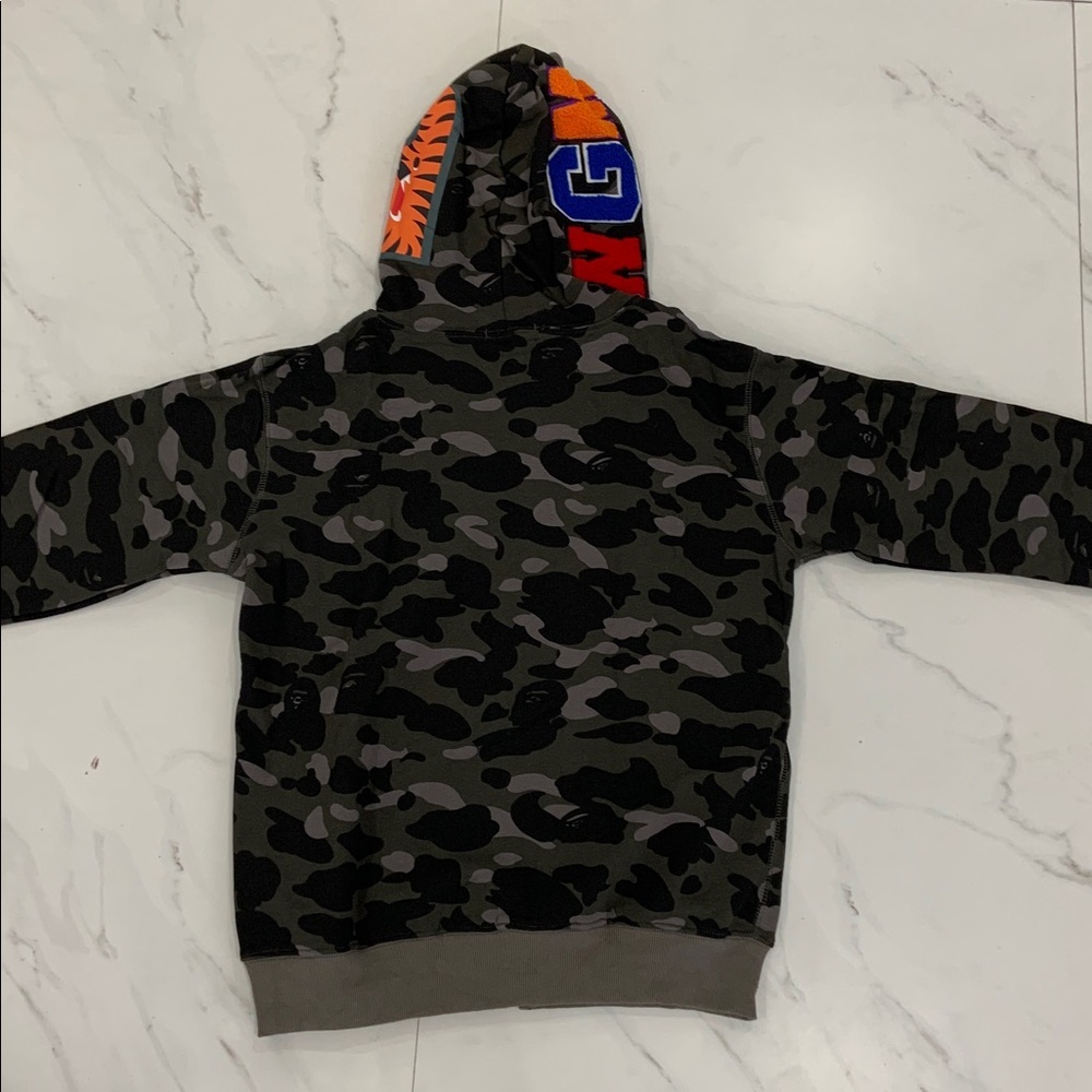 BAPE WGM Tiger Shark Head Black Camo Full Zip-Up Hoodie Men’s Size Large - Picture 2 of 2